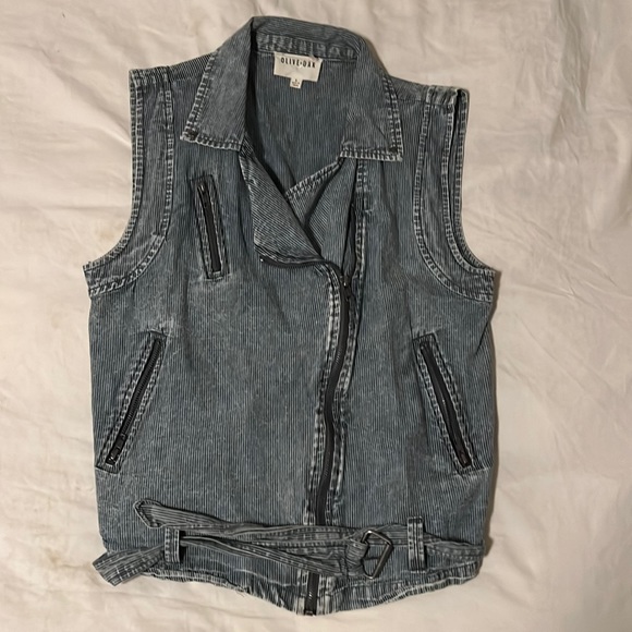Olive + Oak Blue Pinstripe Chambray Vest - Picture 1 of 2